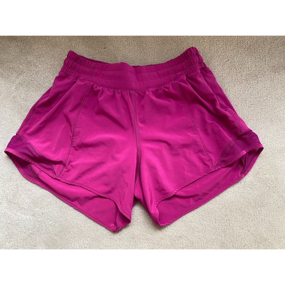Lululemon 4in hotty hot shorts